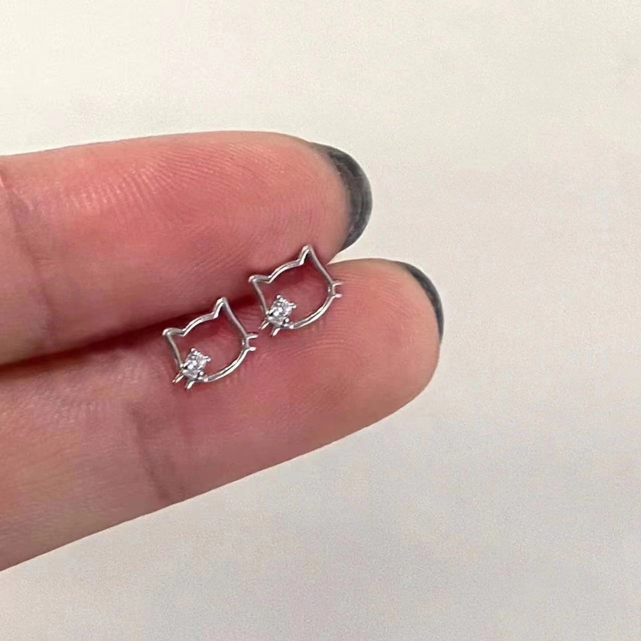 Wholesale cat full diamond star earrings