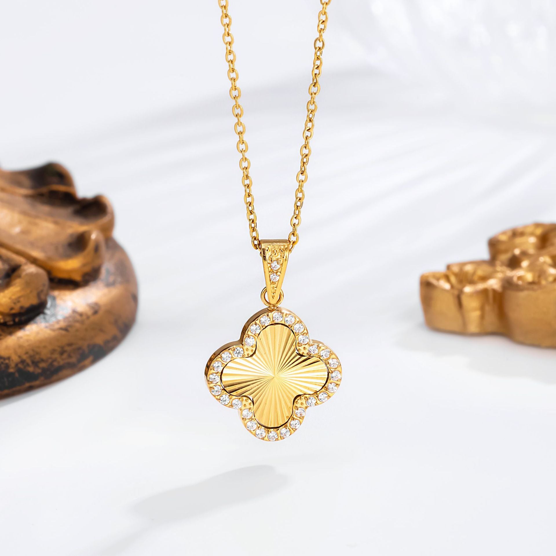 Wholesale Stainless steel zircon-set four-leaf clover necklace earrings,  and bracelet set