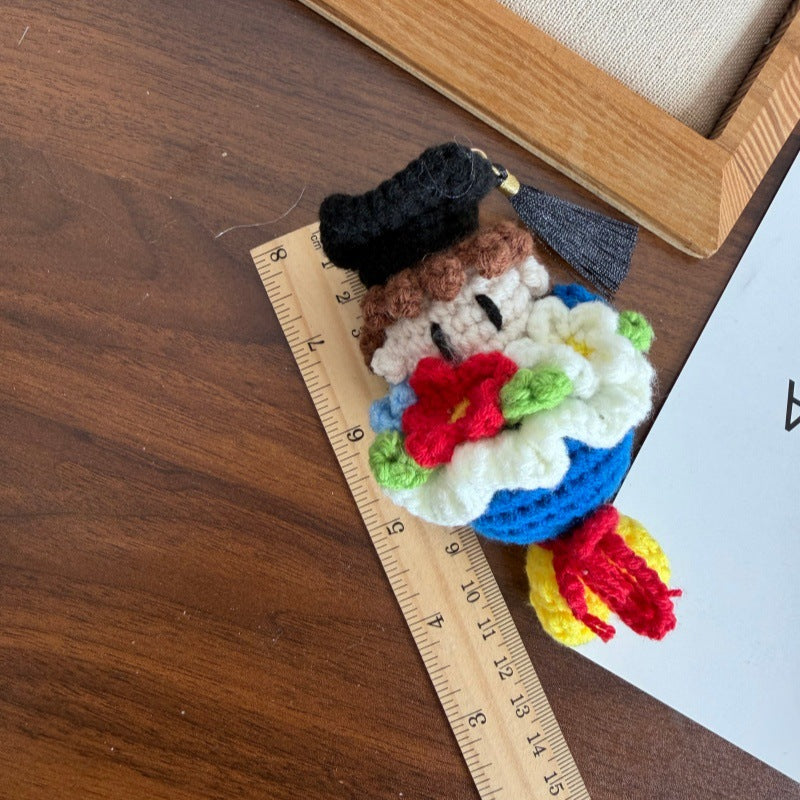 Wholesale Crochet Graduation Doll Keychain,  Wool Yarn,  Gift for Couples,  Boutique Resale