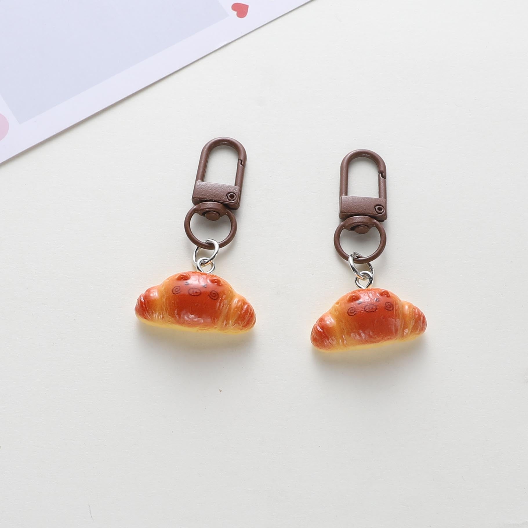 Wholesale Cute cartoon bread keychain