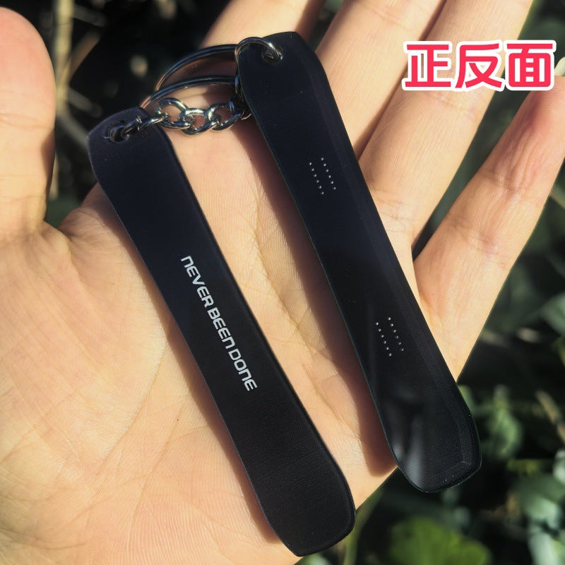 Wholesale Skiers with snowboard snowboard acrylic keychain