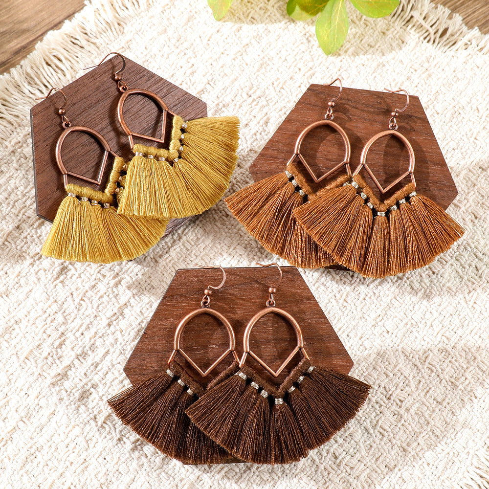 Wholesale Bohemian Fan Shaped Long Tassel Earrings