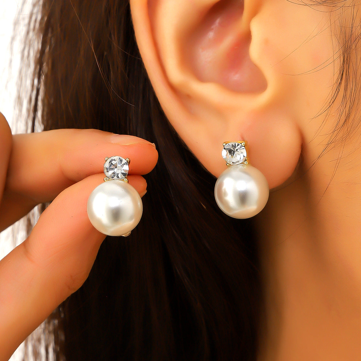Wholesale zircon exquisite small pearl earrings