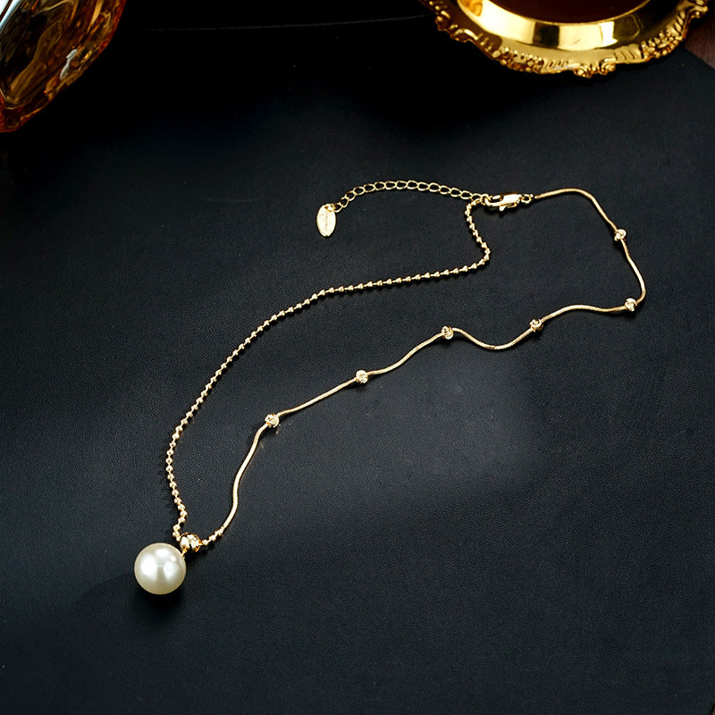 Wholesale Light luxury 18 real gold plating clavicle chain Necklaces