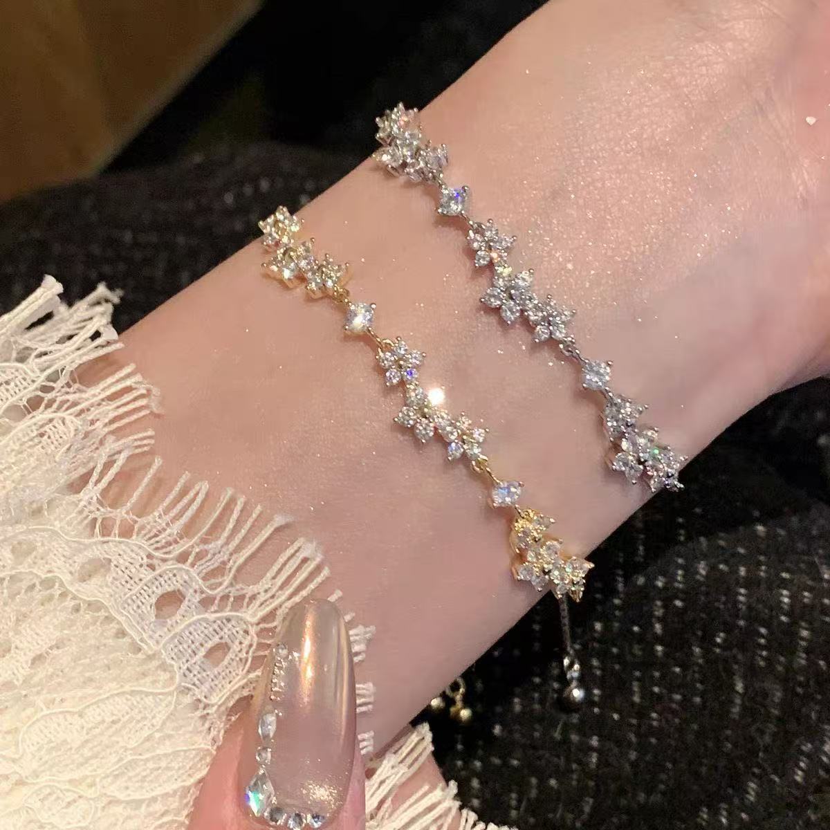 Wholesale French-Style Dreamy Floral Garden Bracelet for Women,  Korean Sweet Girl Dating Ins-Style Youthful Decorative Hand Jewelry