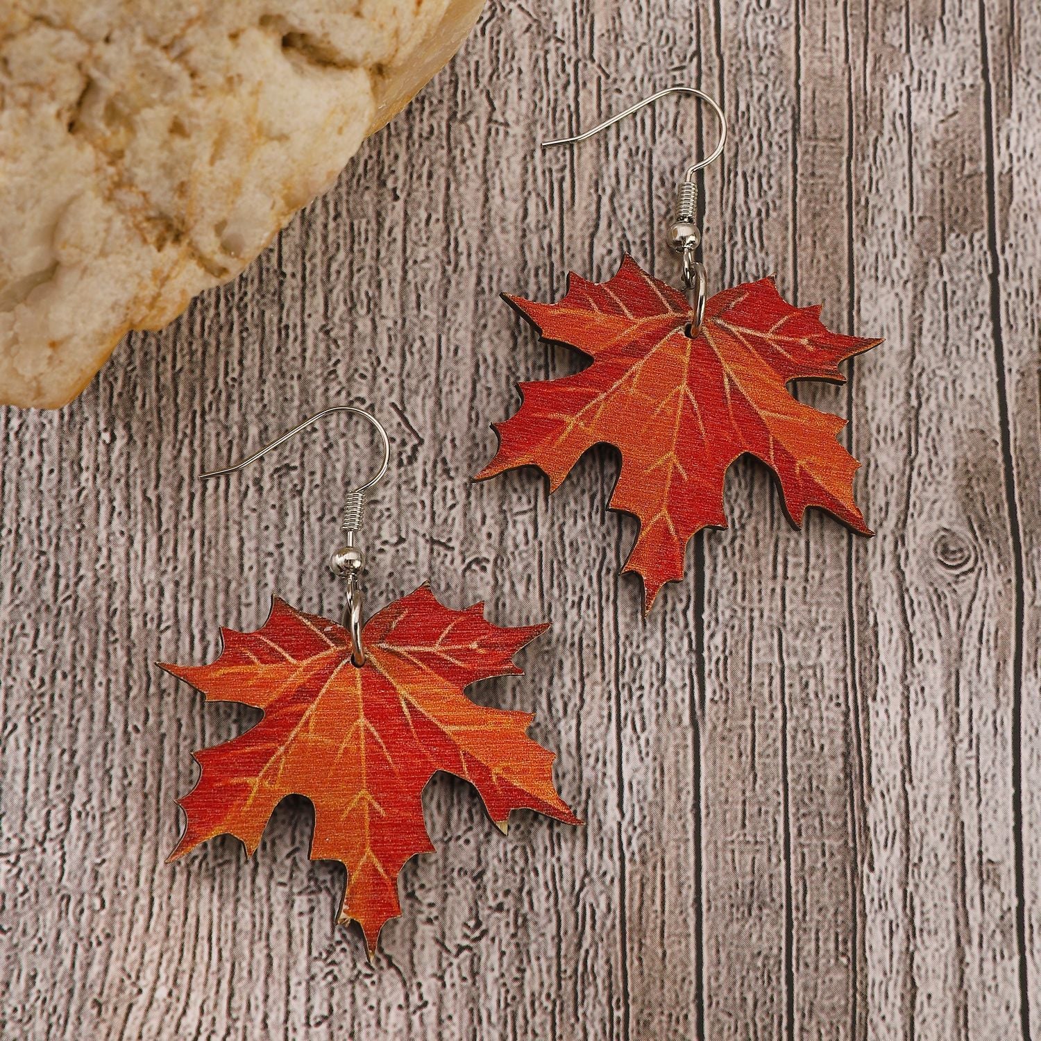 Wholesale acrylic maple leaf earrings