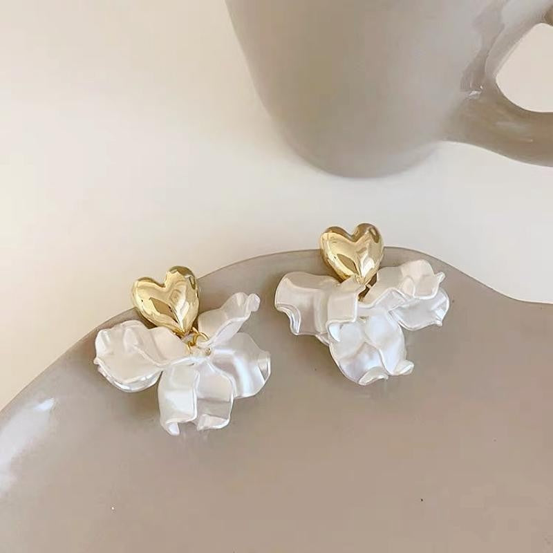 Wholesale  Flower  Silver Pin Petal Earrings