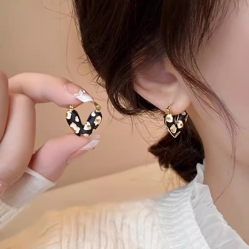 Wholesale  Double-sided Love Ear Buckle  Retro Light Luxury  All-match Earrings