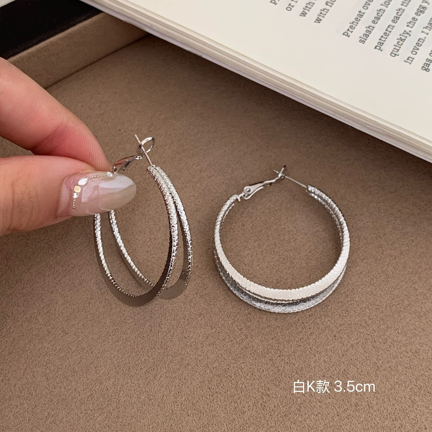 Wholesale Large earrings  suitable silver needle earrings large circle plain earrings