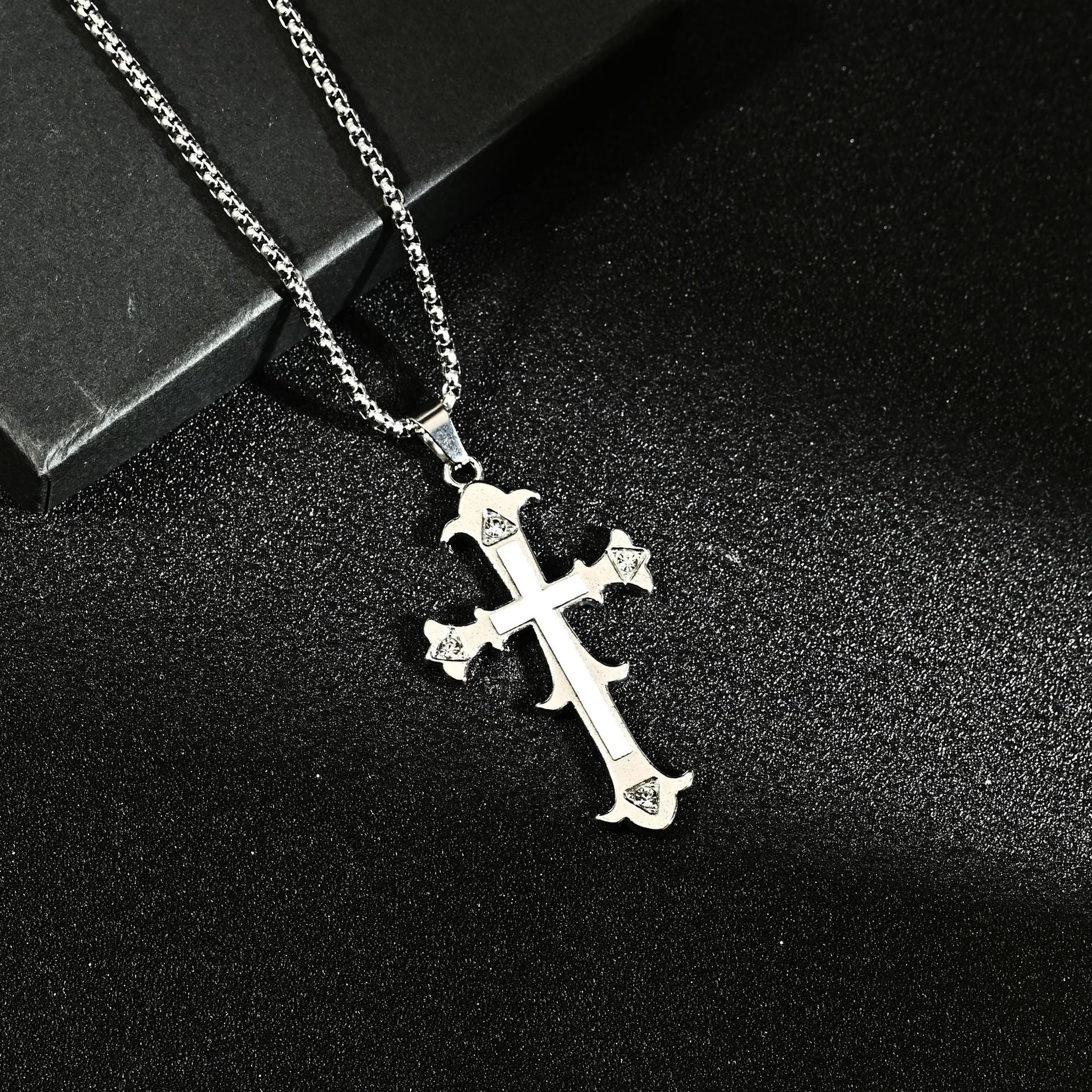 Wholesale Hip Hop Vintage Geometric Cross Pendant Necklace Zinc Alloy Black Non Fading Jewelry Accessory For Resale