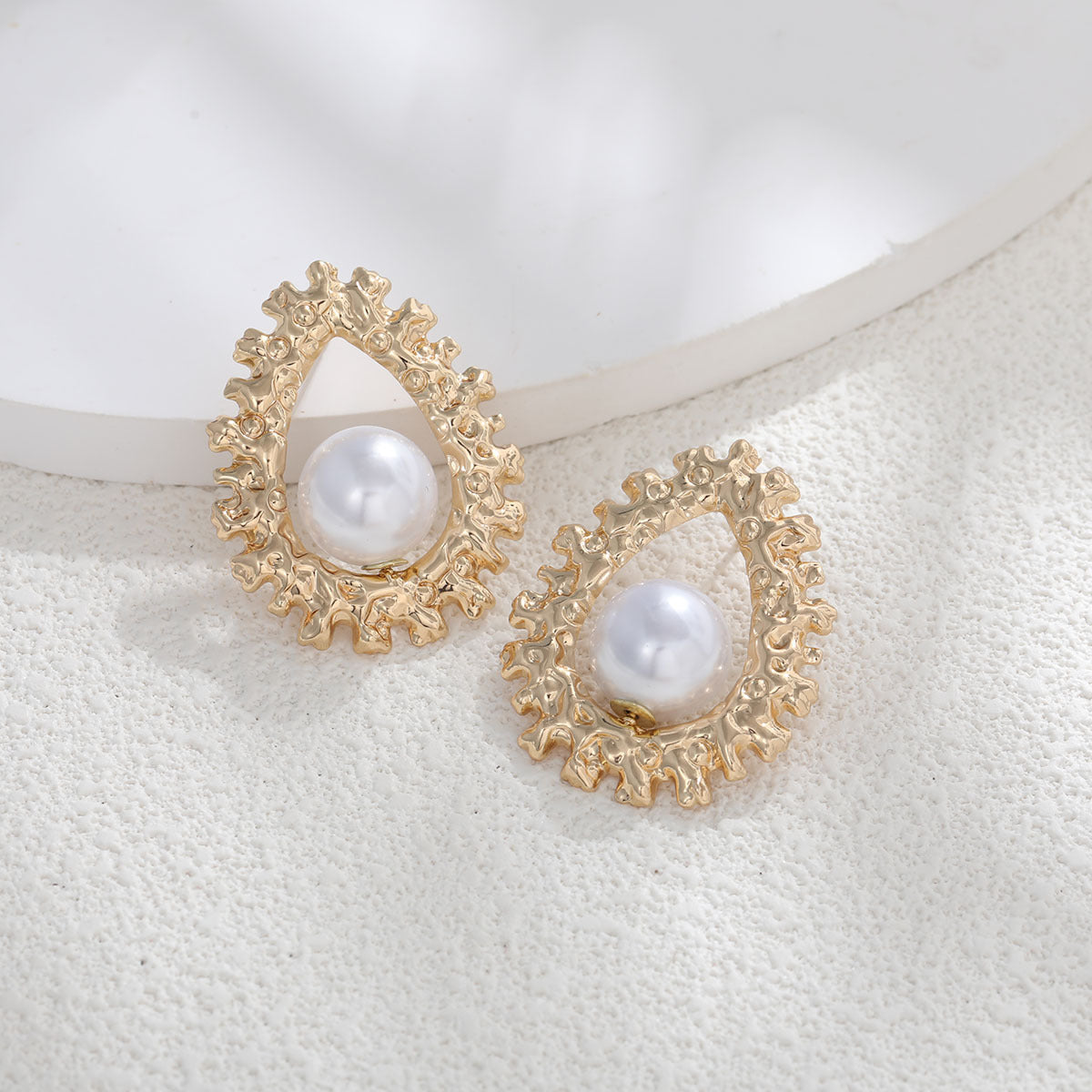 Wholesale Exaggerated Large Pearl Earrings