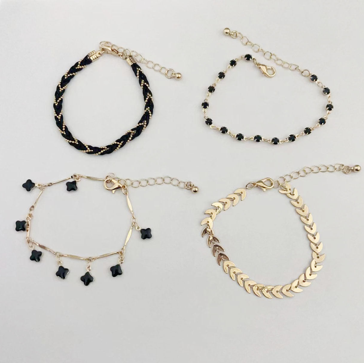 Wholesale Bohemian Black Four Leaf Clover Pendant Bracelet Set Geometric Metal Chain Everyday Fashion Accessory