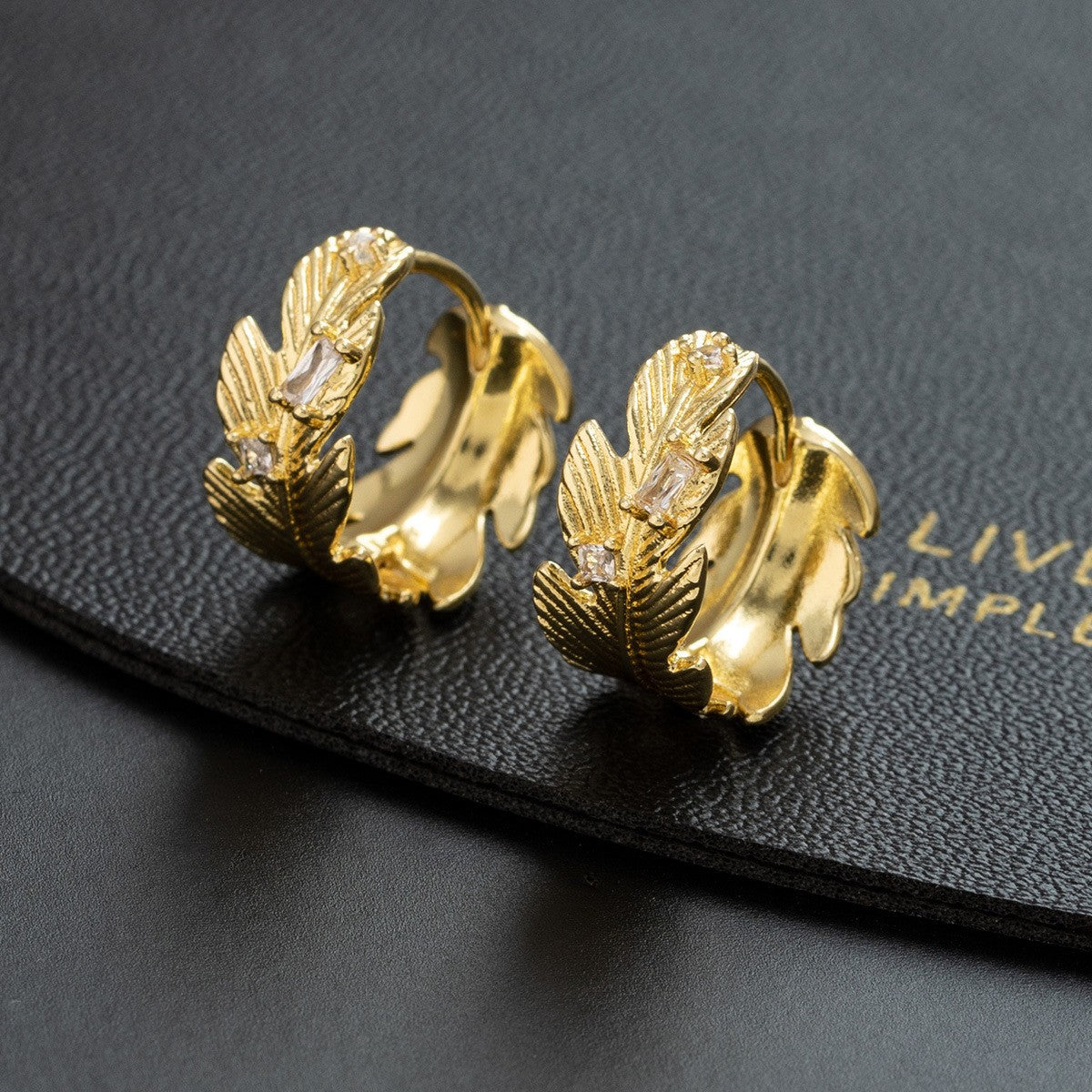 Wholesale Gold Plated Zircon Letter Ear Cuffs For Women Trendy Geometric Shape Chic Everyday Jewelry Accessory Boutique Resale Gift