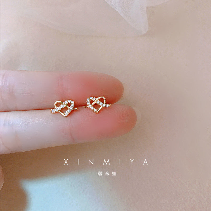 Wholesale S925 Silver Needle Love Earrings