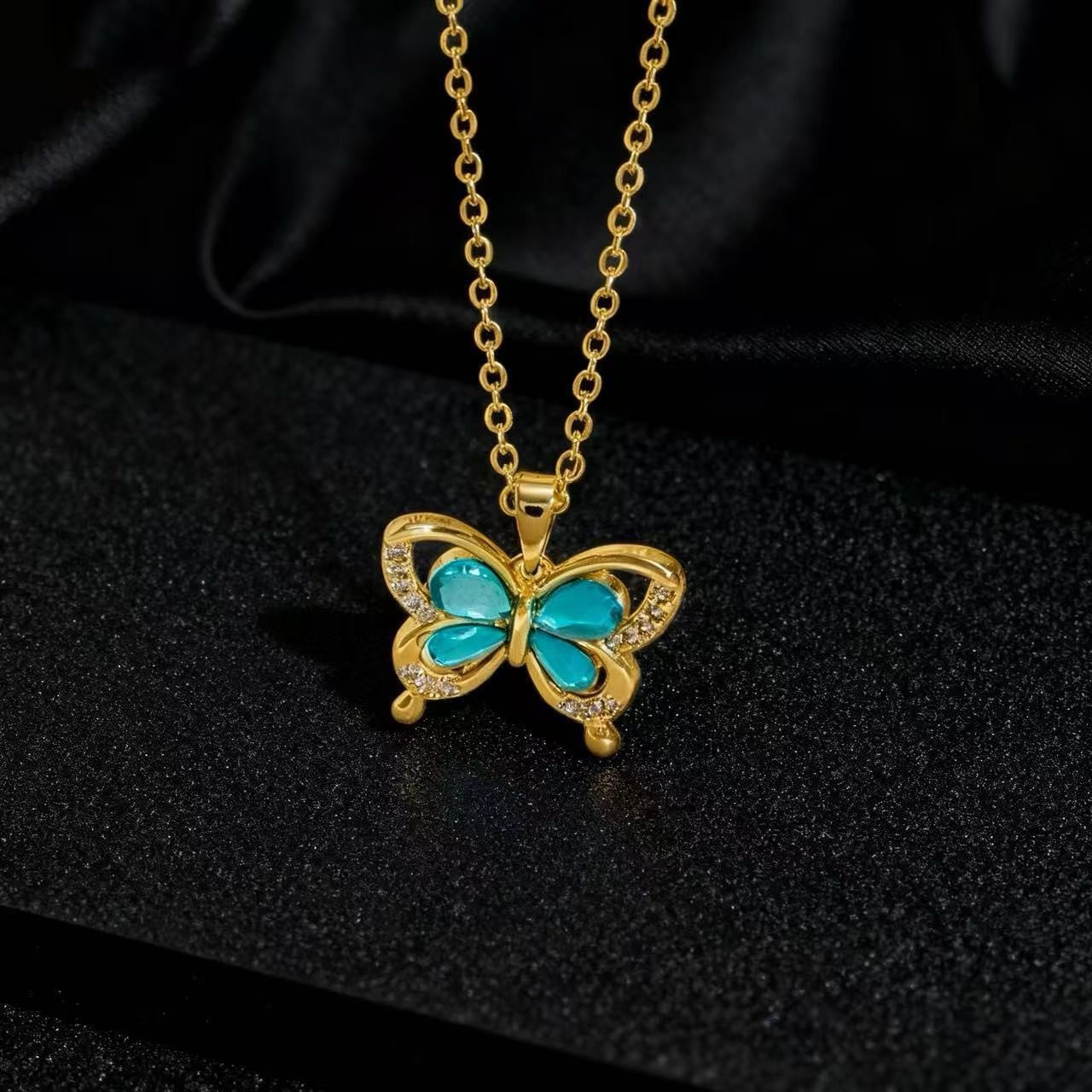 Wholesale Copper Butterfly Choker With Colorful Zircon Pendant Korean Style Trendy Fashion Accessory For Women