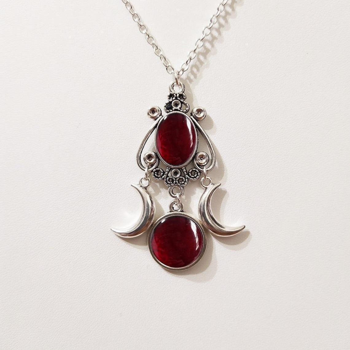 Wholesale Triple Moon Goddess Amethyst Necklace Vintage Fashion Accessory Gift Boutique Resale