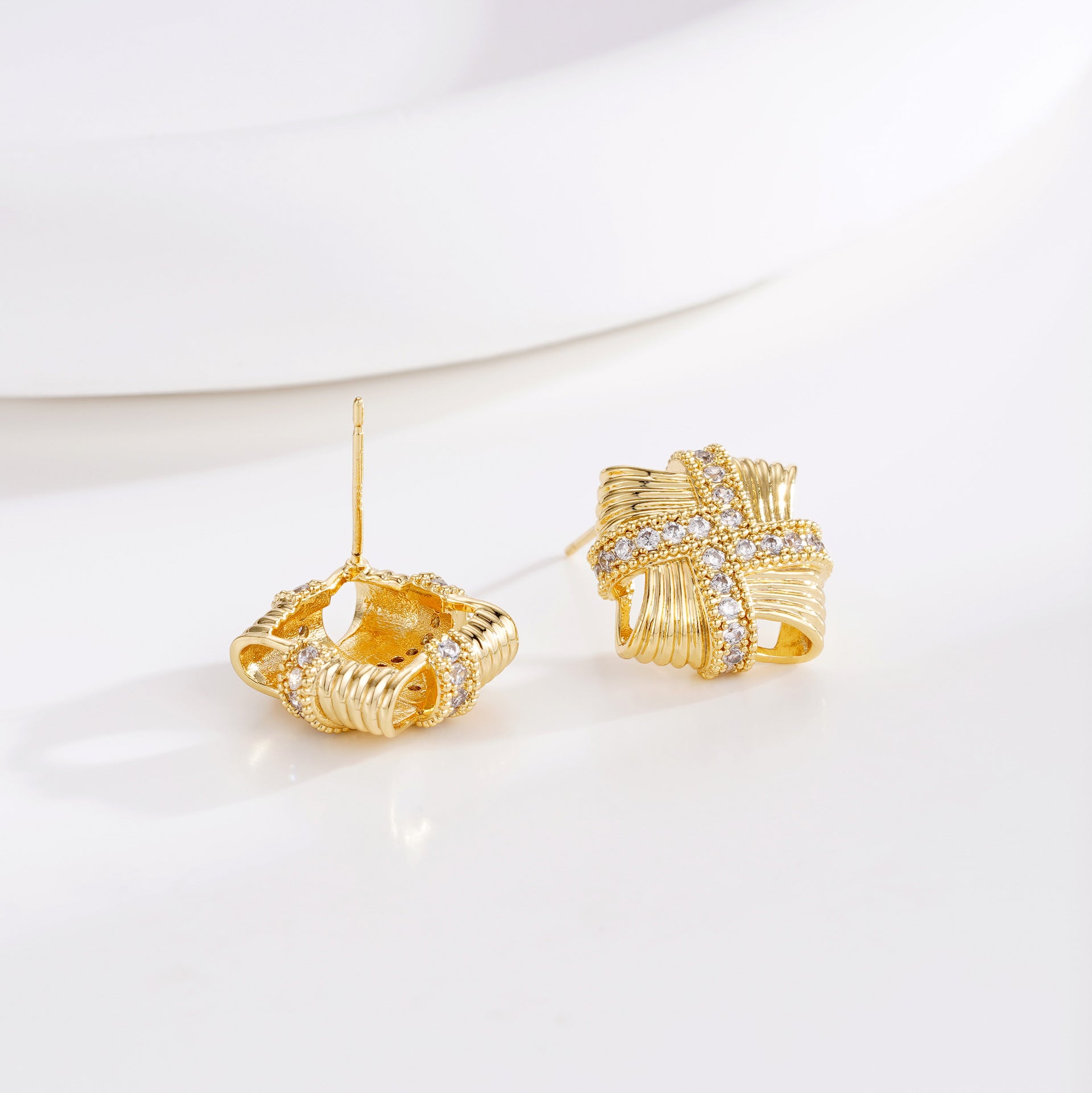 Wholesale Copper Plated Real Gold Inlaid Zircon Silver Needle Earrings