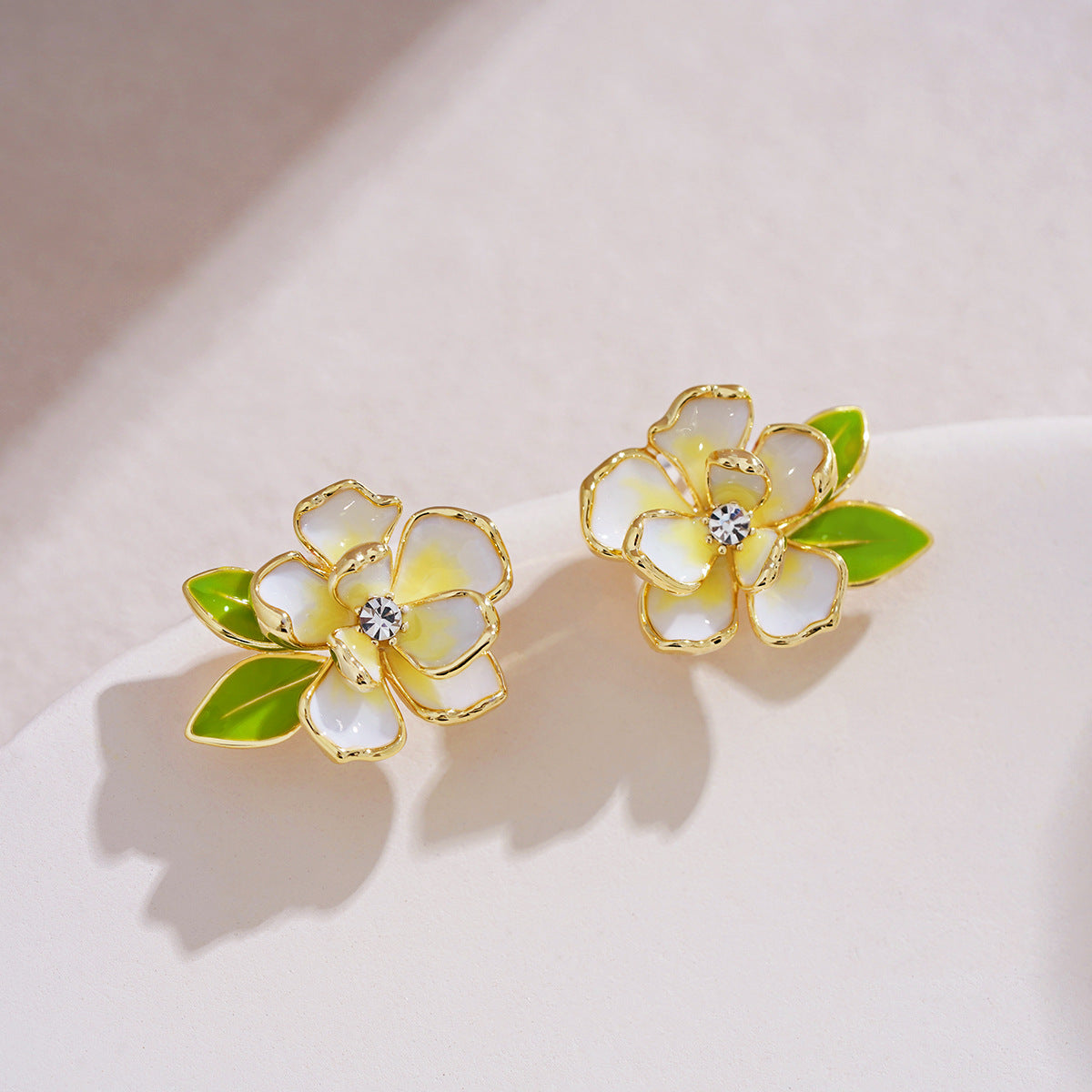 Wholesale Versatile Summer Fresh Green Floral Stud Earrings