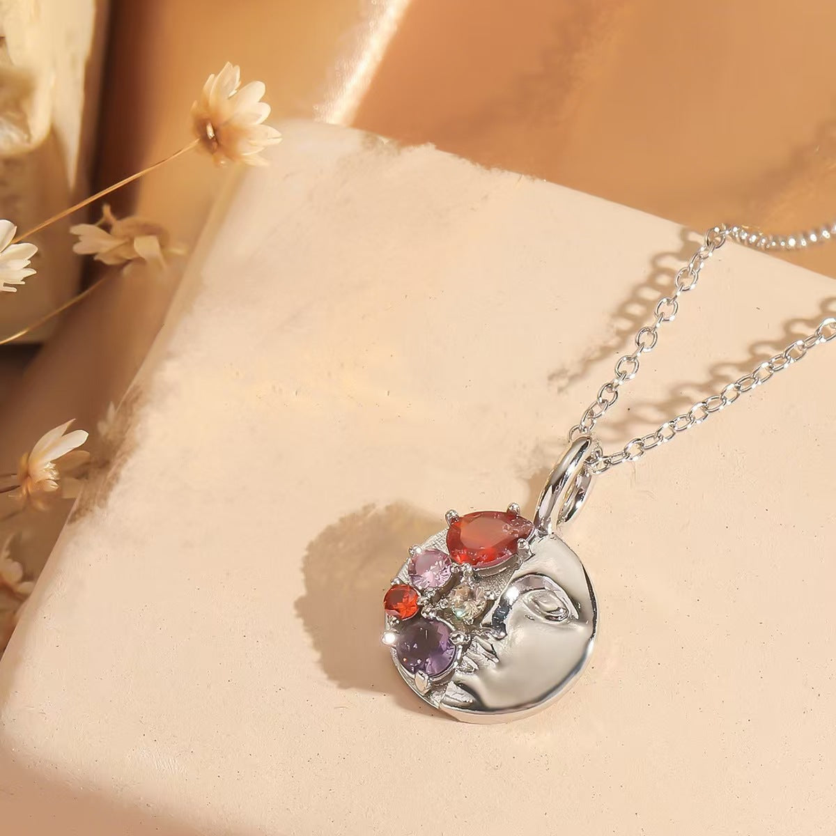 Wholesale Goddess Retro Greek Mythology Color Zirconium Palace Art Necklace