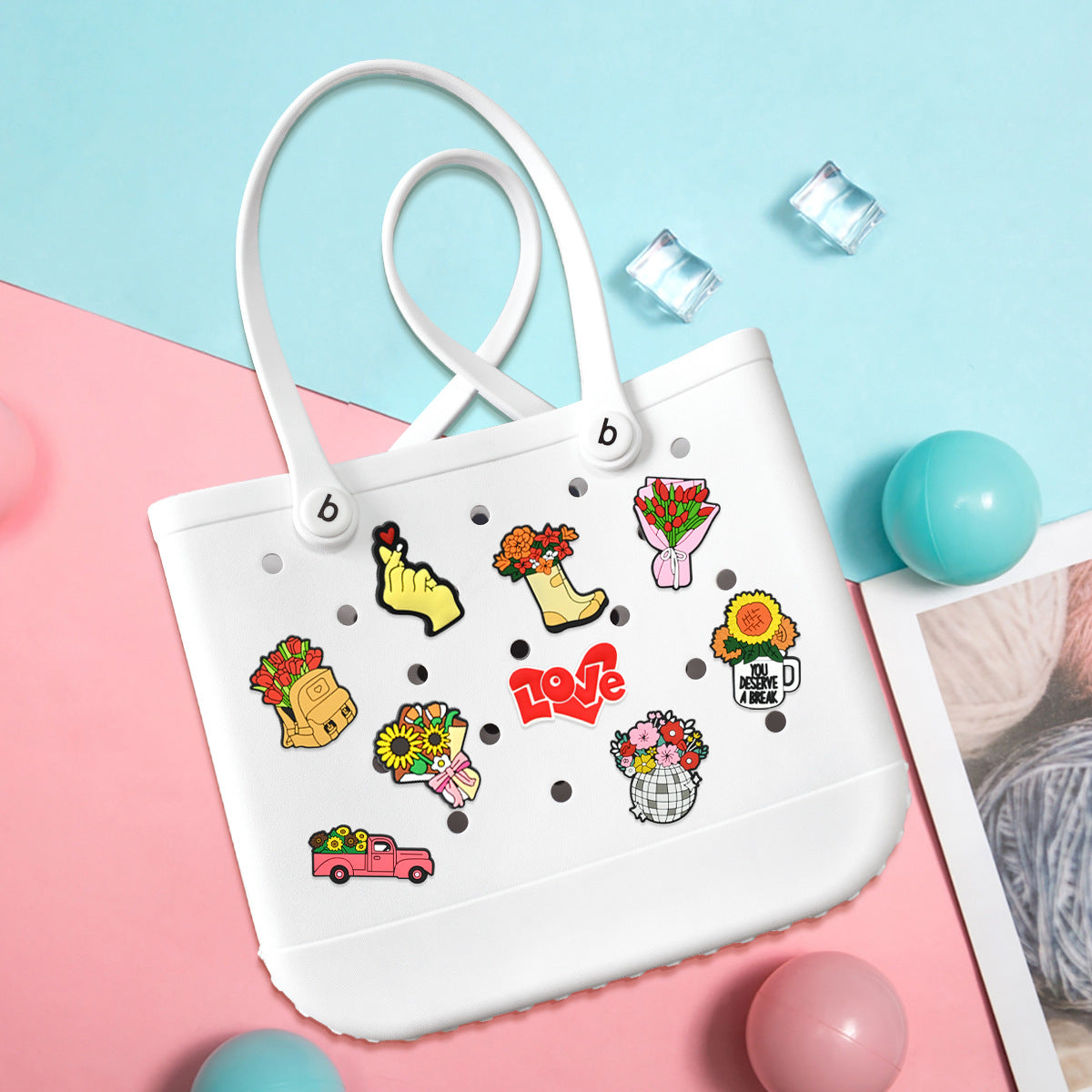 Wholesale Random 100pcs Valentine' s Day Series  PVC Soft Rubber Shoe Buckle Decoration