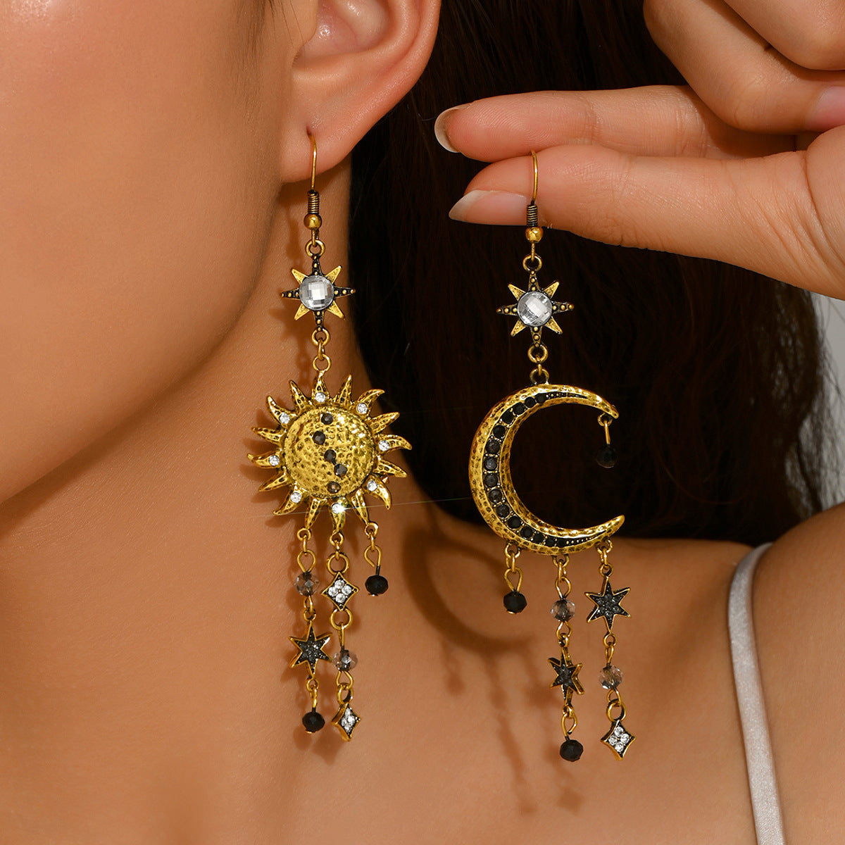 Wholesale Zinc Alloy Geometric Sun Moon Tassel Dangle Earrings Fashion Accessory for Women