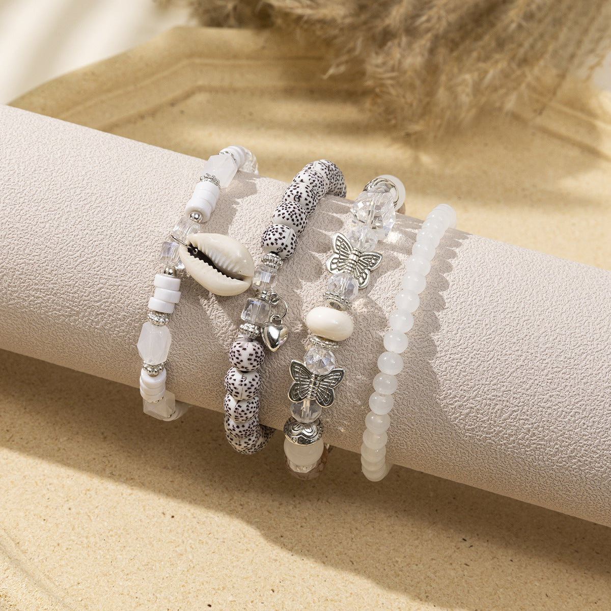 Wholesale Bohemian Resort Style Contrast Color Beaded Bracelet ACC-BT-XLH005
