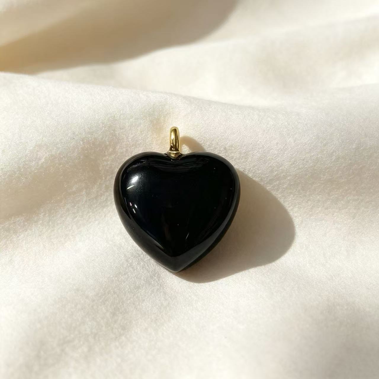 Wholesale Heart Shaped Crystal Pendant DIY Necklace Charm Fashion Jewelry Accessory Gift For Boutique Resale