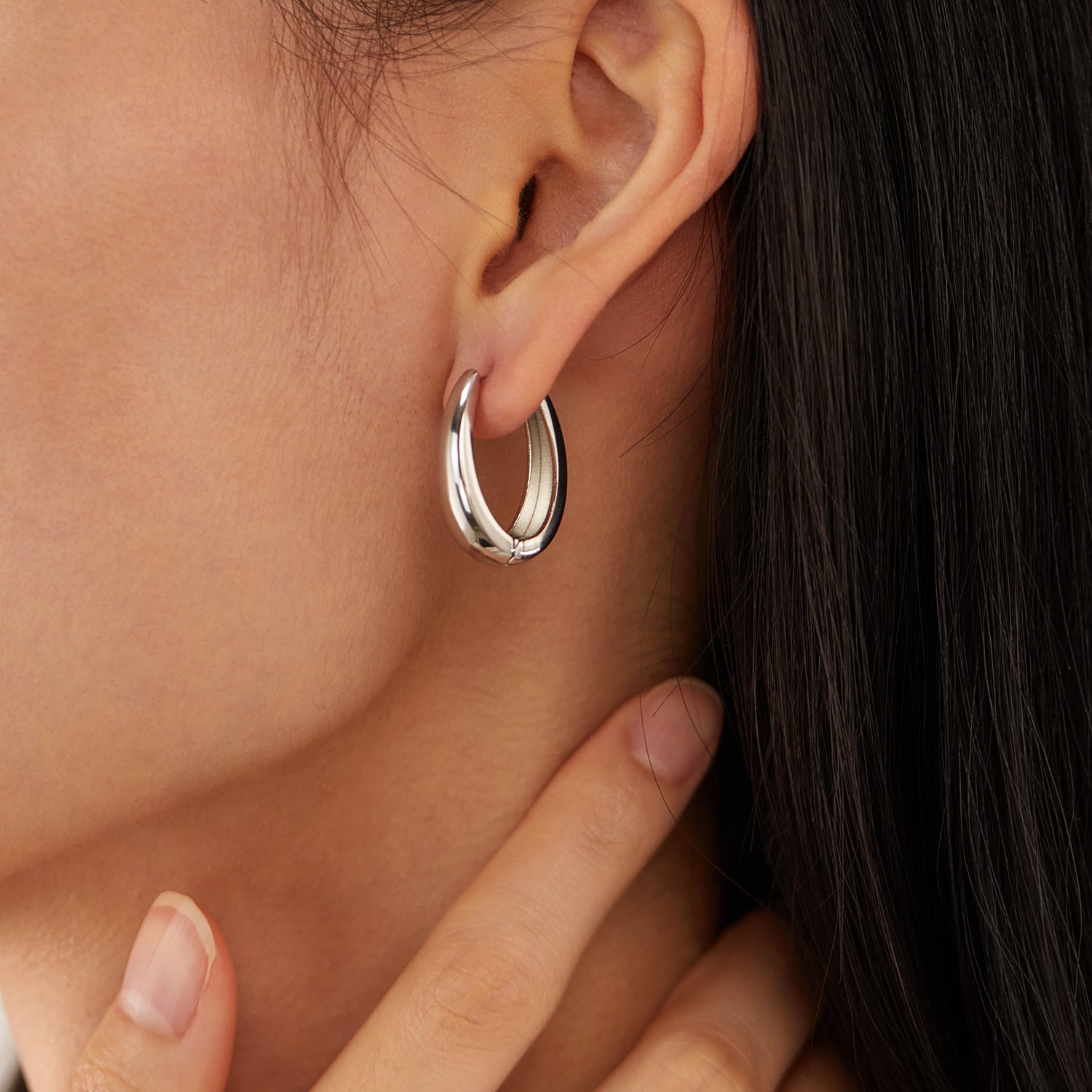 Wholesale  geometric U-shaped very simple wind stainless steel earrings