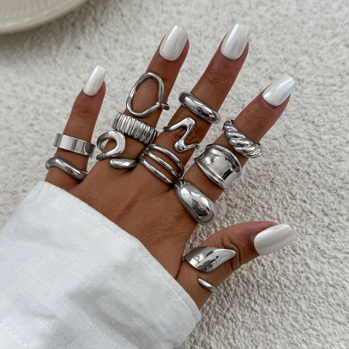 Wholesale Metal Glossy Water Drop Geometric Disc Hollow Ring Set