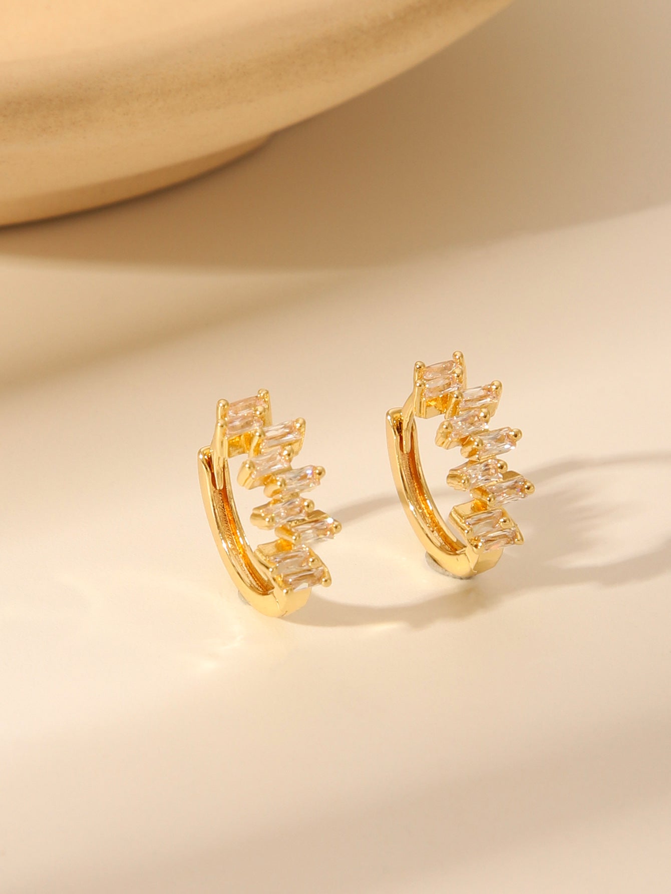 Wholesale Stainless steel gold-plated heart-shaped zircon earrings