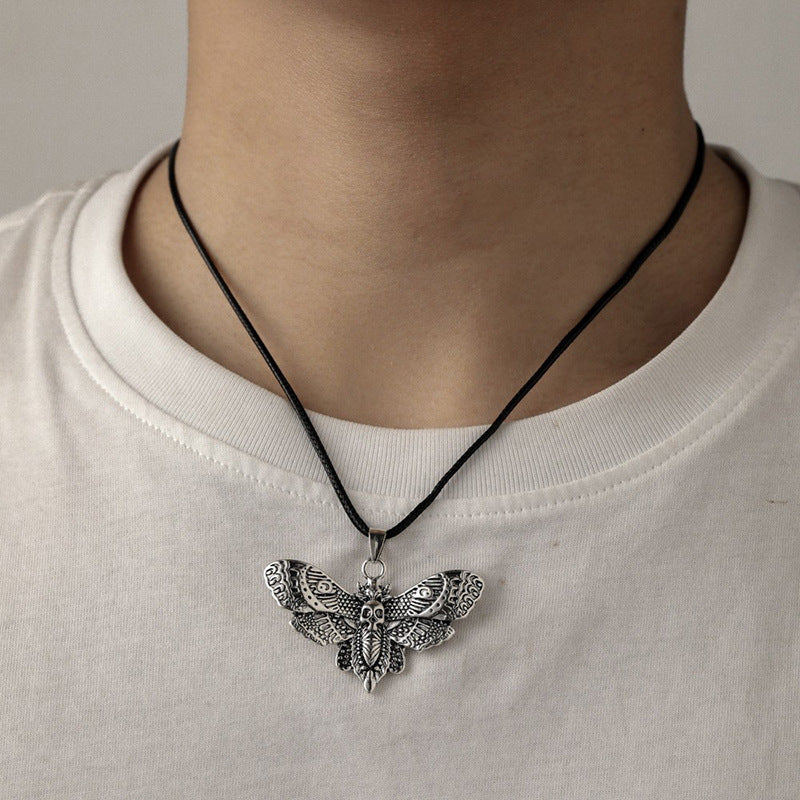 Wholesale Retro Skull Butterfly Pendant Necklace Stylish  Animal Jewelry For Party Wear