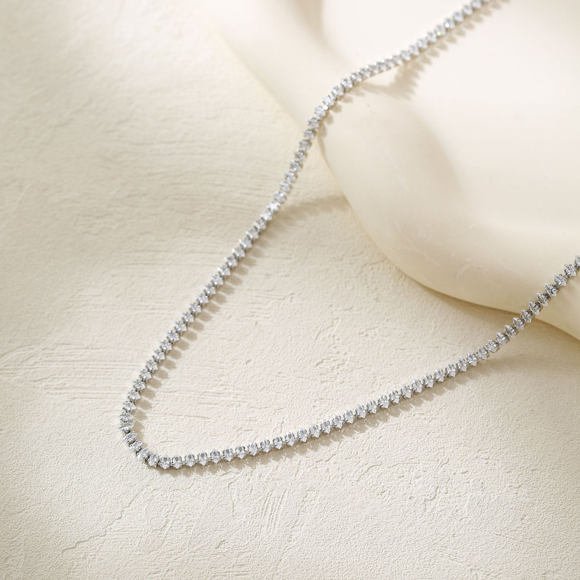 Wholesale Gold and Silver Two-color Necklace