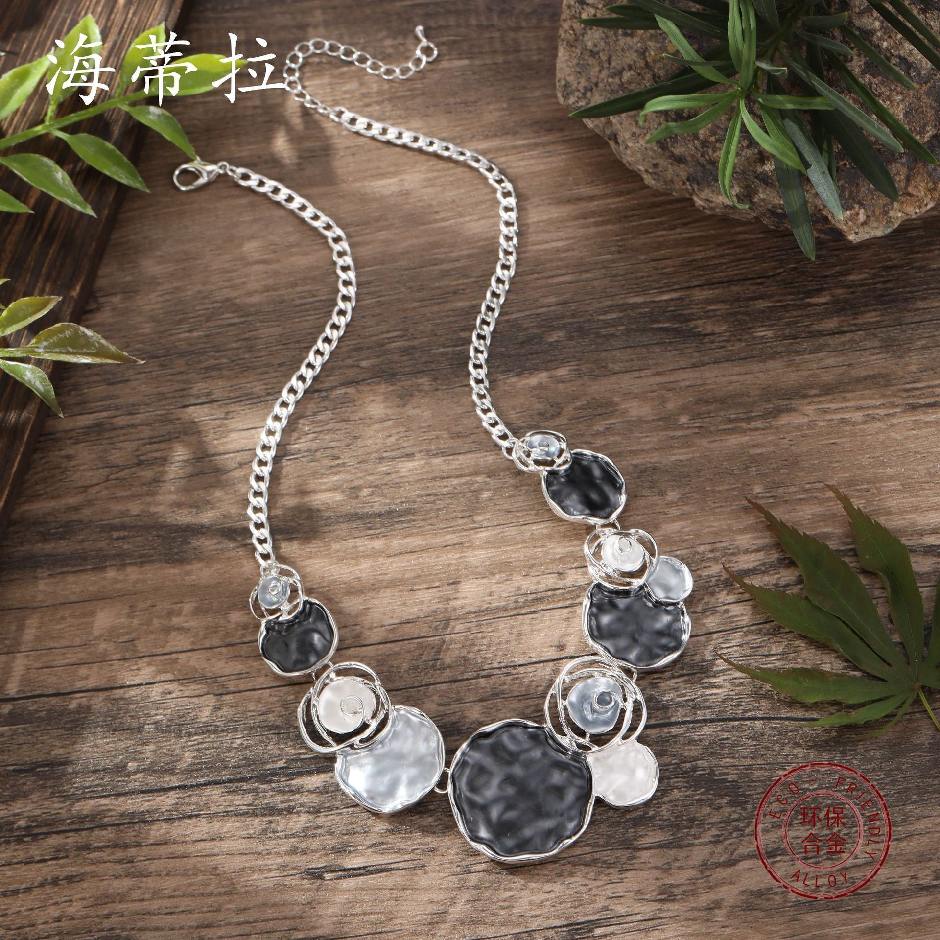 Wholesale  color painting oil rose necklace geometric hollow rose color necklace