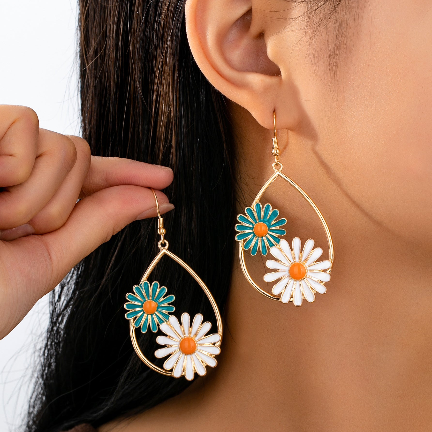 Wholesale Trendy Flower Earrings For Women Alloy Electroplated Fashion Accessory Everyday Wear Beach Vacation Jewelry