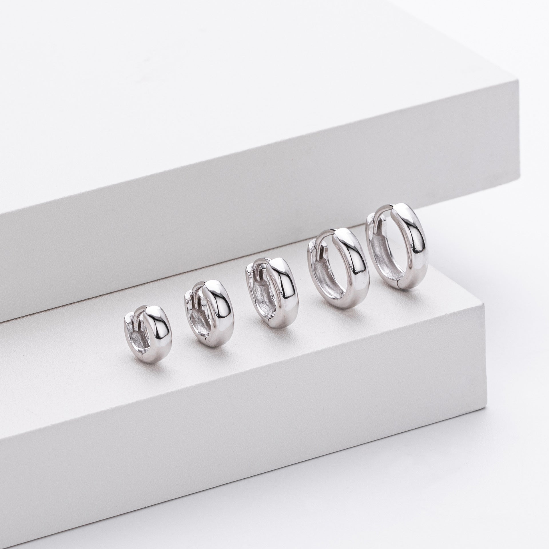 Wholesale  S925 Sterling Silve Light Luxury  Popular Simple Hollow Tube Earrings