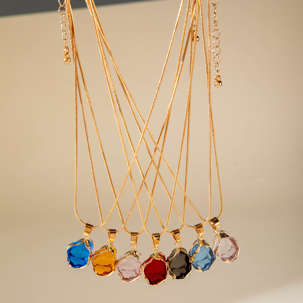 Wholesale Versatile Colorful Crystal Stone Pendant Necklace