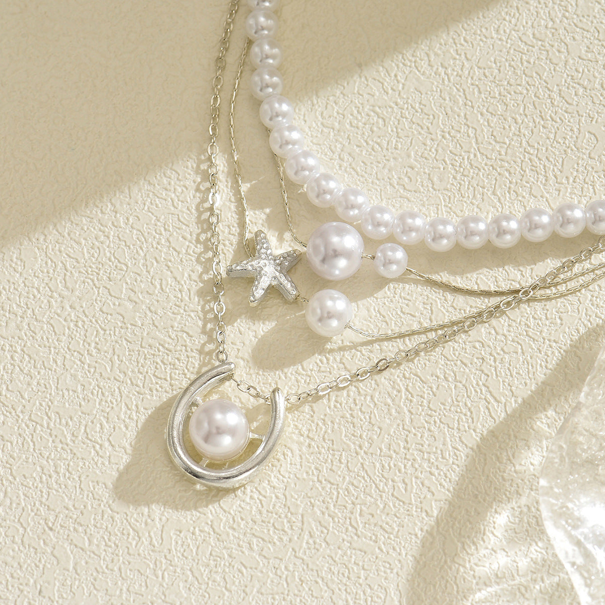 Wholesale Vintage pearl necklace light luxury star pendant jewelry necklace