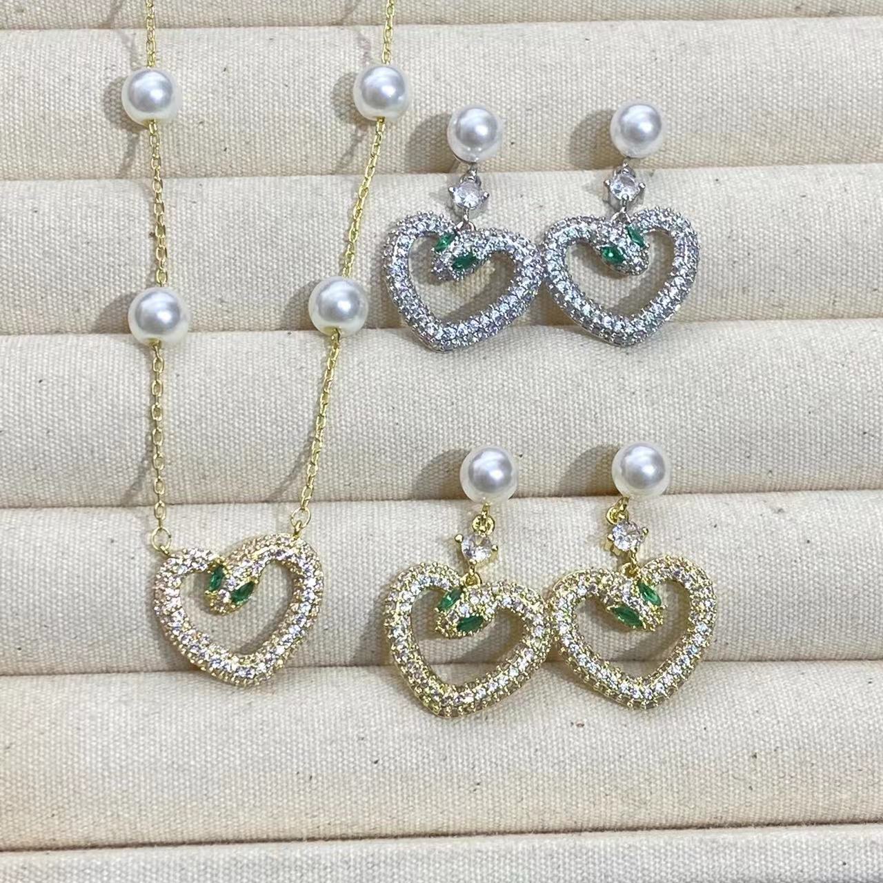 Wholesale Pearl Diamond Love Snake Necklaces Earrings