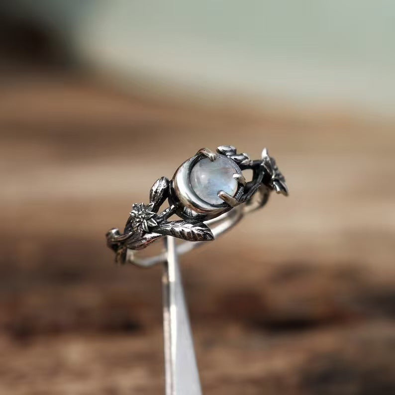 Wholesale  Retro Flower Vine Crescent Ring Moonstone High-End Old Money Style