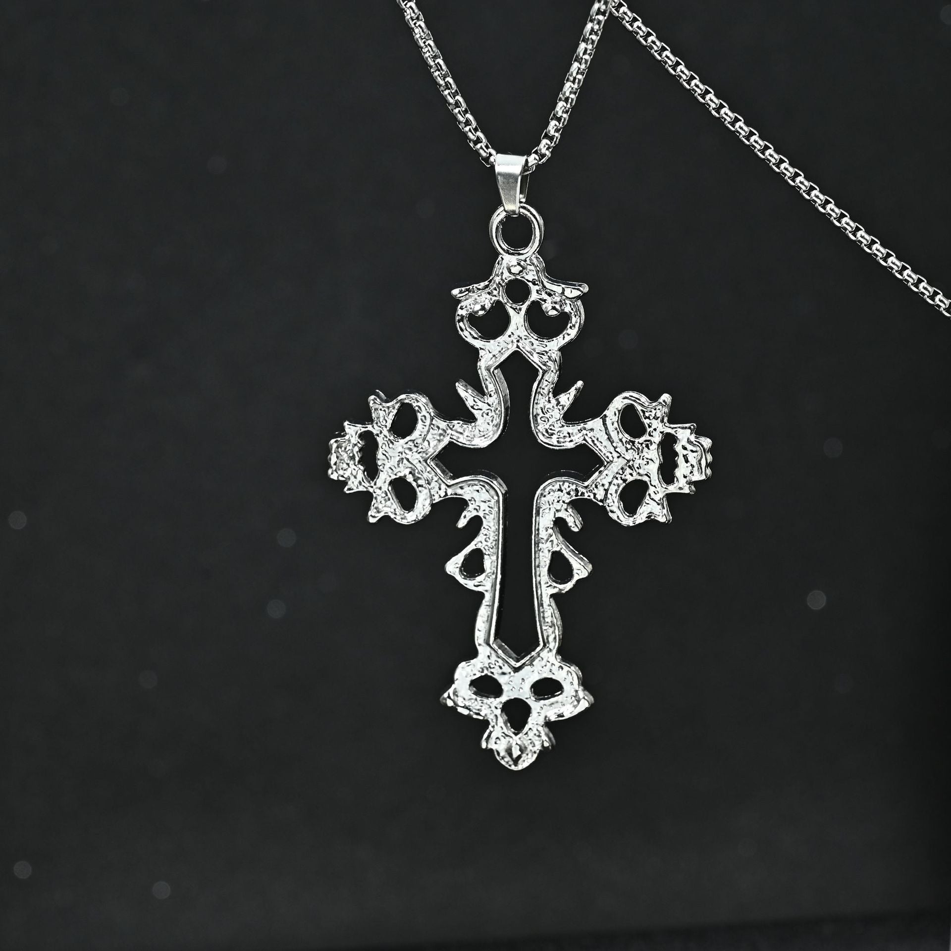 Wholesale Zinc Alloy Electroplated Hollow Carved Cross Pendant Necklace Gothic Dark Subculture Chic Jewelry Accessory Party Gift