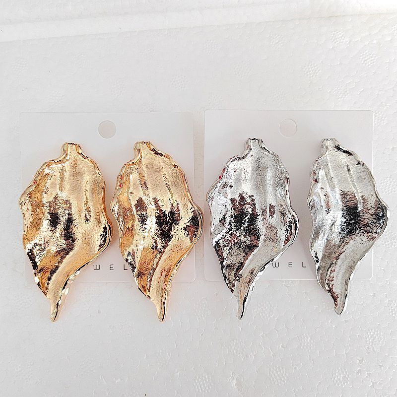 Wholesale exaggerated metal irregular leaf geometric earrings