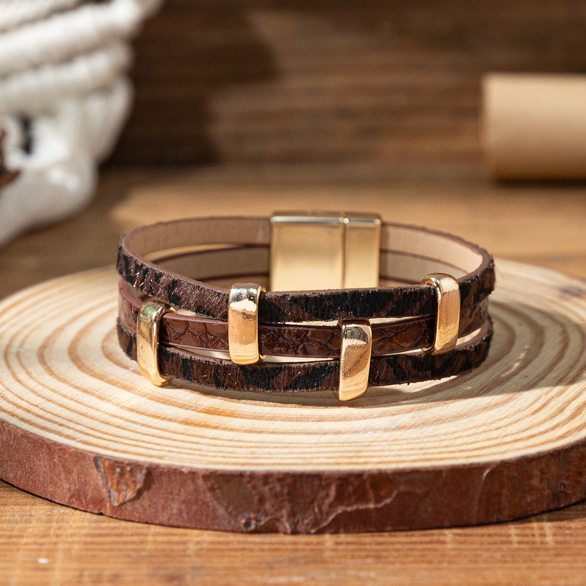 Bracciale in pelle larga a tre strati all'ingrosso