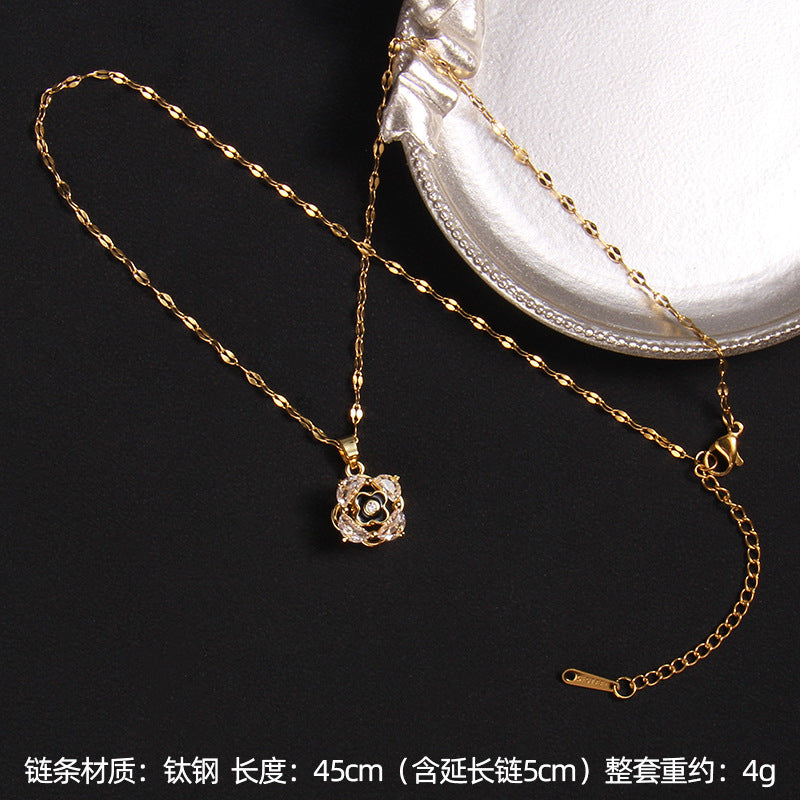 Wholesale Zircon Rotating Four Leaf Clover Flower Pendant Titanium Steel Necklace ACC-NE-Rongc006