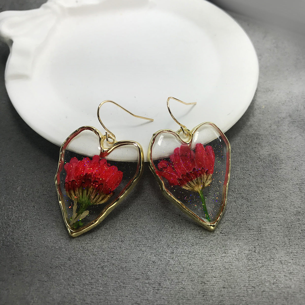 Wholesale Dried flower heart earrings