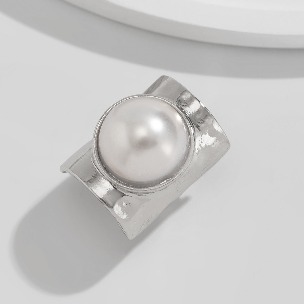Wholesale Chic Geometric Pearl Statement Ring For Women Gold Tone Alloy Gift Boutique Resale