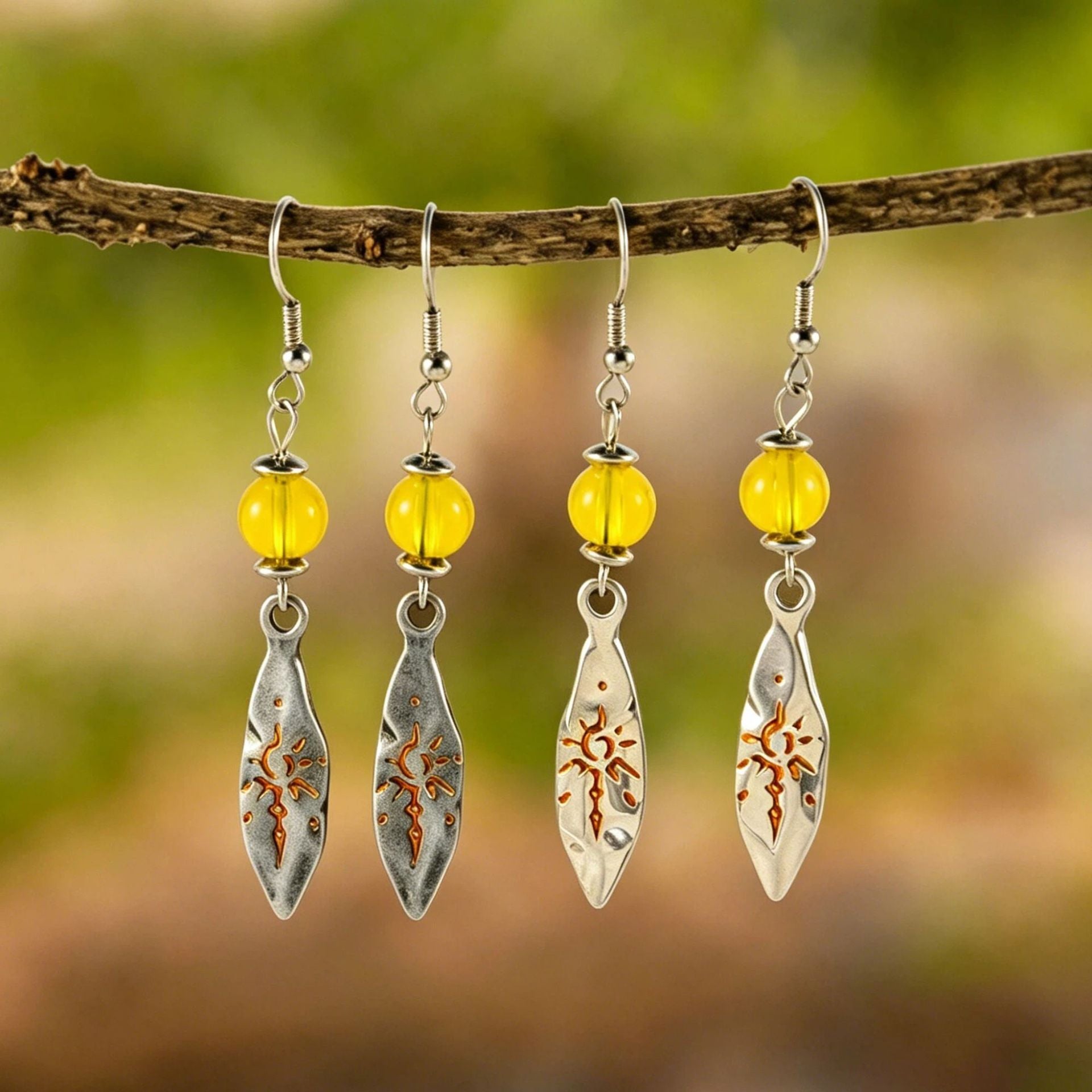 Wholesale Zinc Alloy Bright Silver Wishing Stone Pendant Earrings Retro Sun Pattern Meteorite Style Party Fashion Accessory