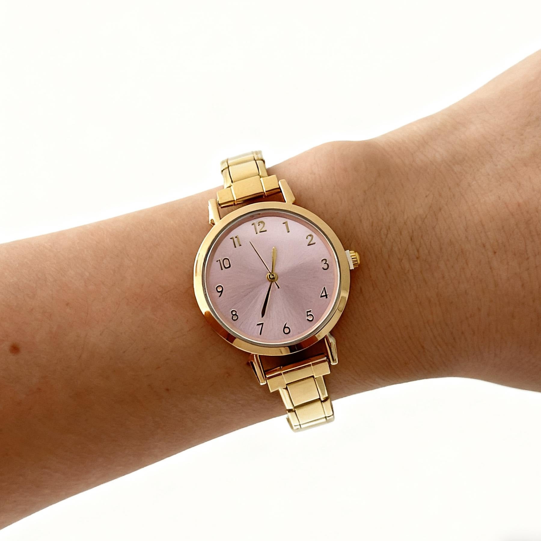 Wholesale  elegant steel strap wristwatch