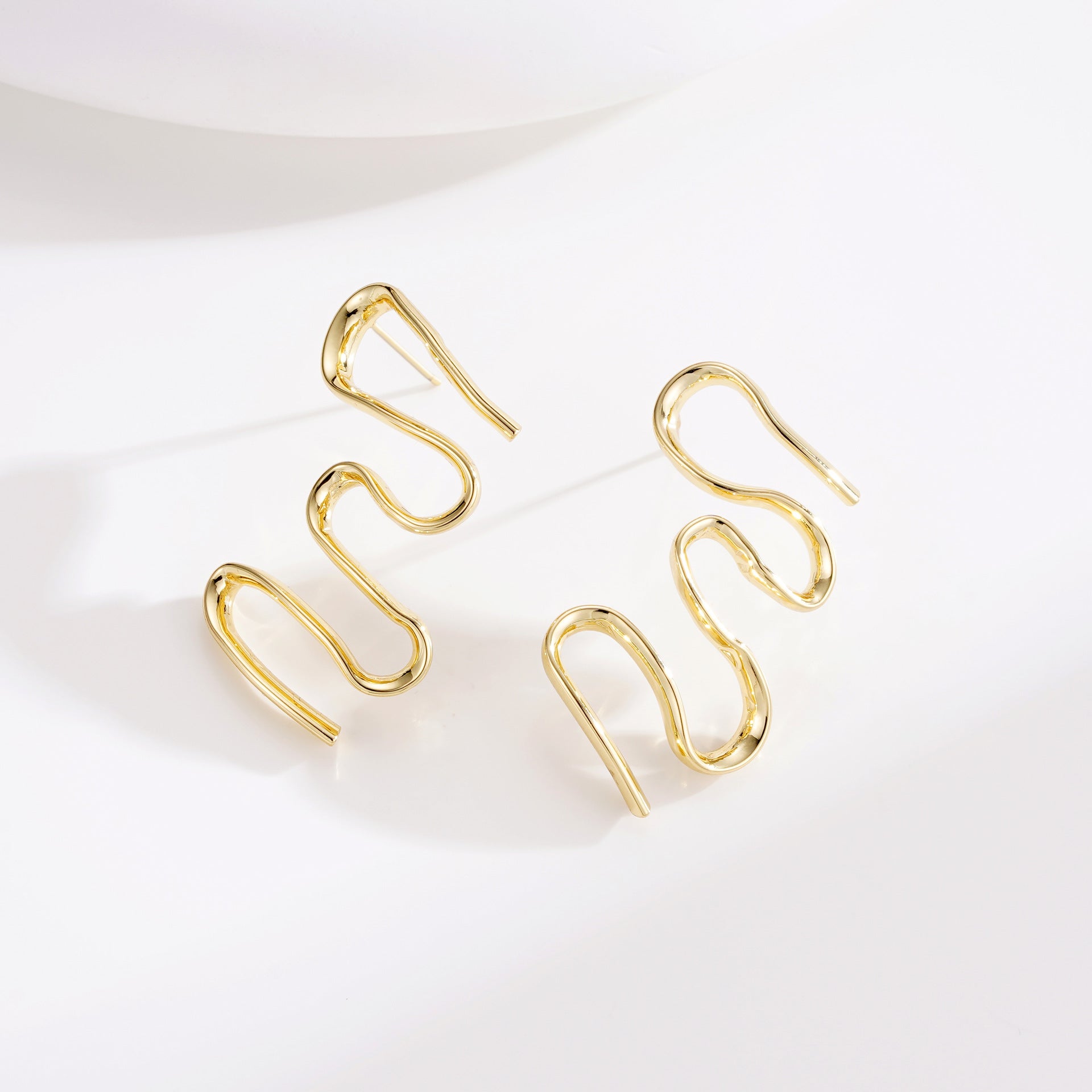 Wholesale Luxury Snake Earrings