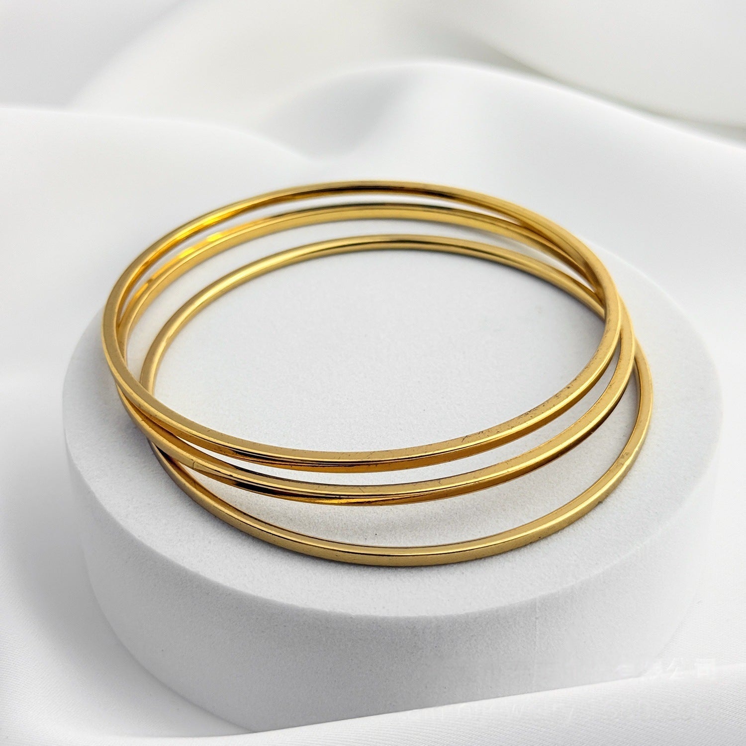 Wholesale Stainless Steel Plated Geometric Bangle Modern Minimalist Jewelry Accessory