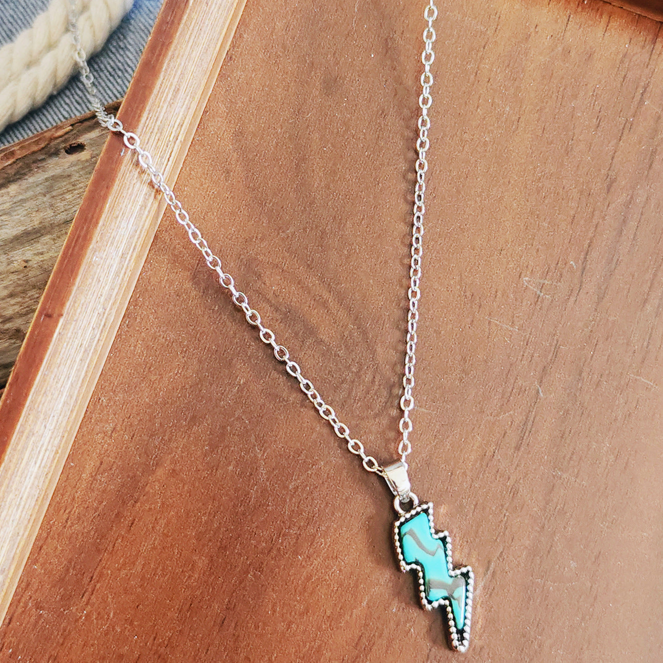 Wholesale Zinc Alloy Plated Western Cowboy Pendant Necklace For Women Retro Boot Bull Head Hat Design Layering Jewelry